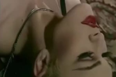 sleazy girl With Her Girlfriend Transvestite