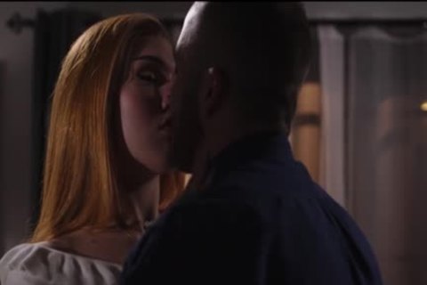 TS Daisy Enjoys banging dudes butthole