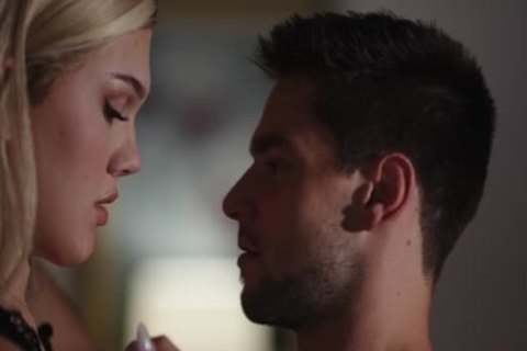 Ts Daisy bend Over And Let Her boyfriend pounds Her